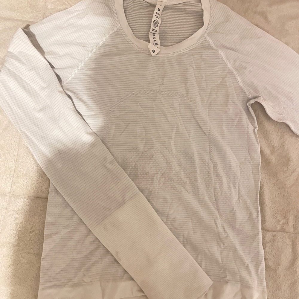 White LULULEMON swiftly tech long sleeve size 2